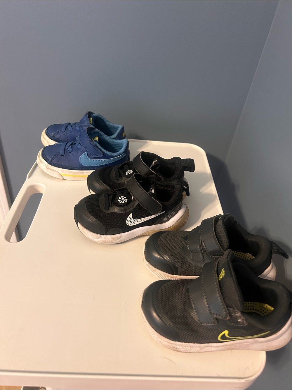 Size 6 toddler Nike Sneaker bundle